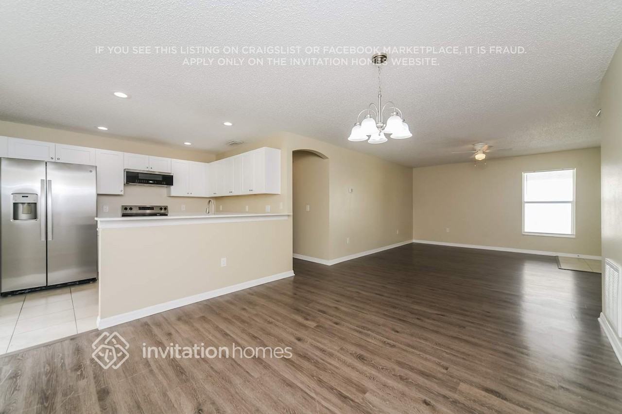 2408 Ruddenstone Way - Photo 6 of 17
