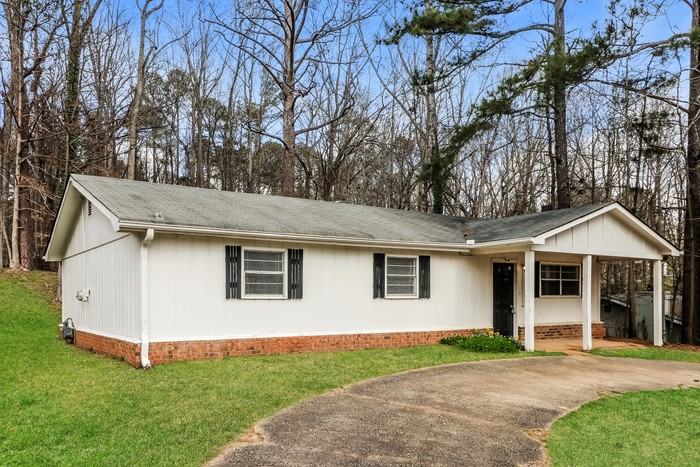 3904 Cindy Dr - Photo 2 of 17