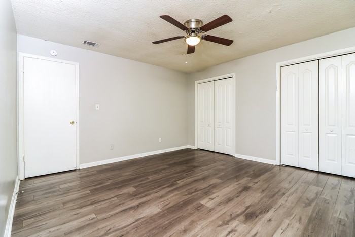 3904 Cindy Dr - Photo 5 of 17