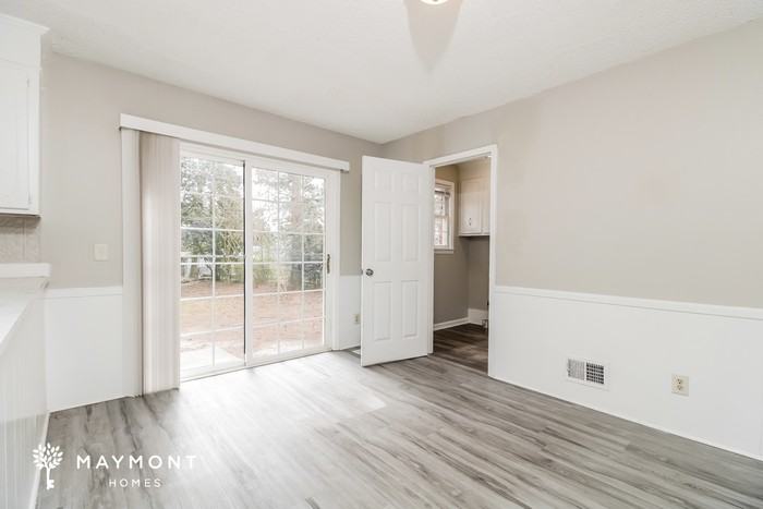 301 Maid Stone Rd - Photo 6 of 15