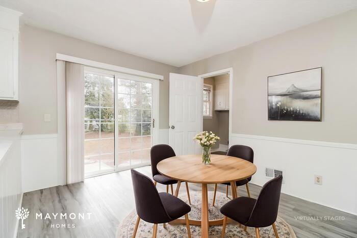 301 Maid Stone Rd - Photo 7 of 15