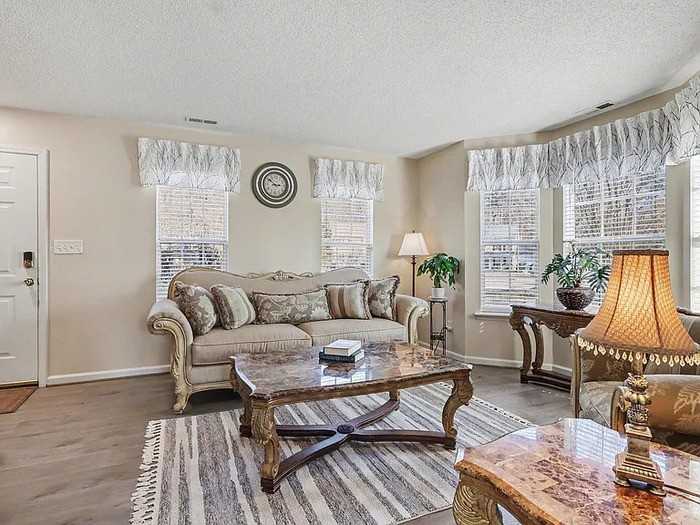 4 Amador Pl - Photo 3 of 38