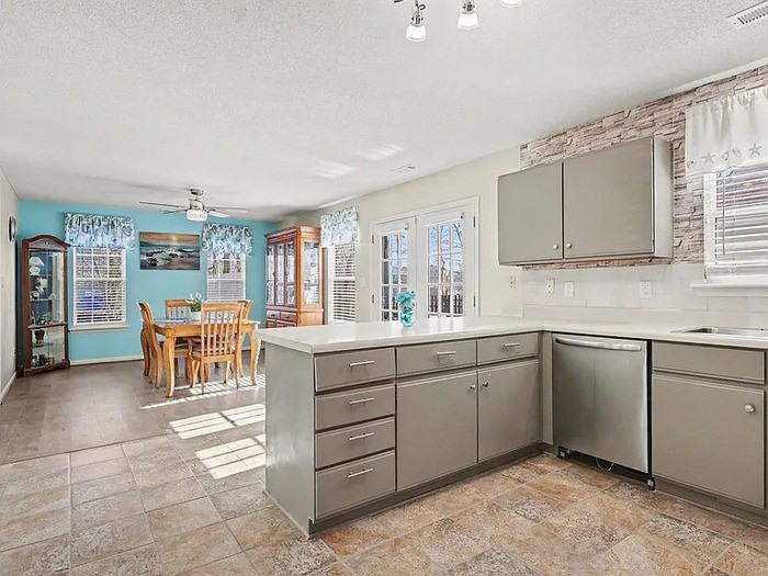 4 Amador Pl - Photo 6 of 38