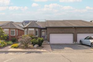 featured image of 104 Bartlett Private