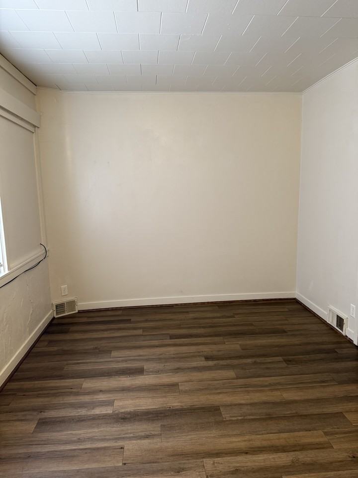 502 E Coolbaugh - 3 #3 - Photo 3 of 7