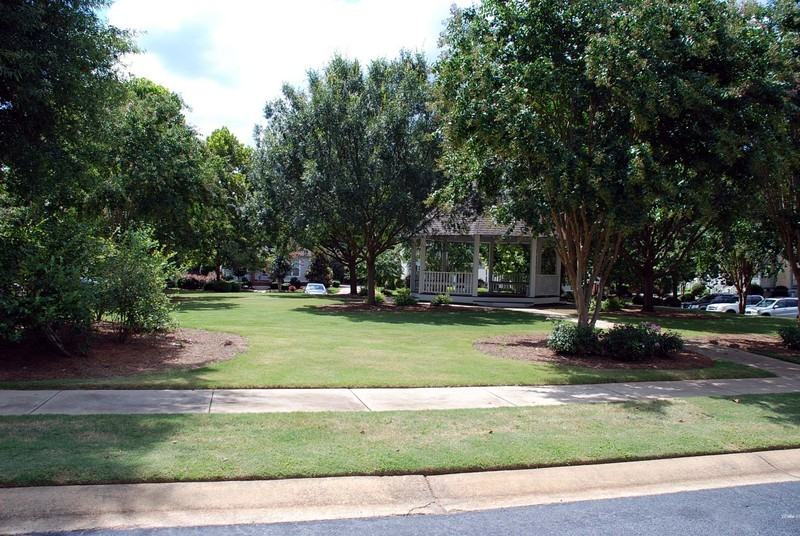 125 Denham Sq #1 - Photo 4 of 6