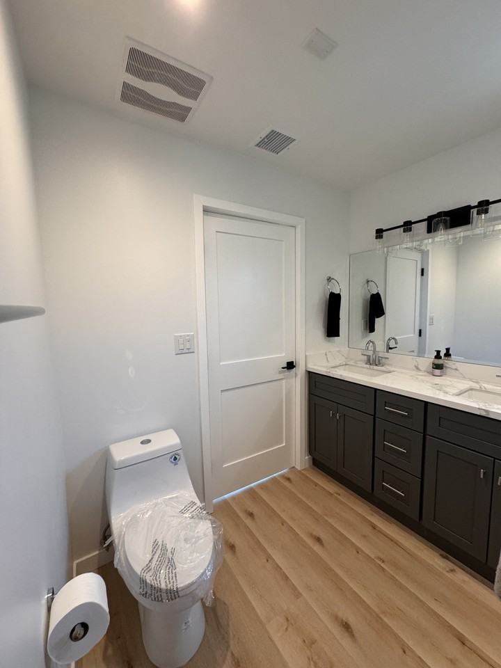 320 N Avenue 63 #NA - Photo 5 of 17