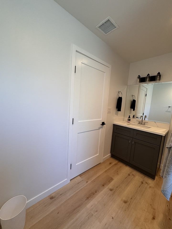 320 N Avenue 63 #NA - Photo 7 of 17