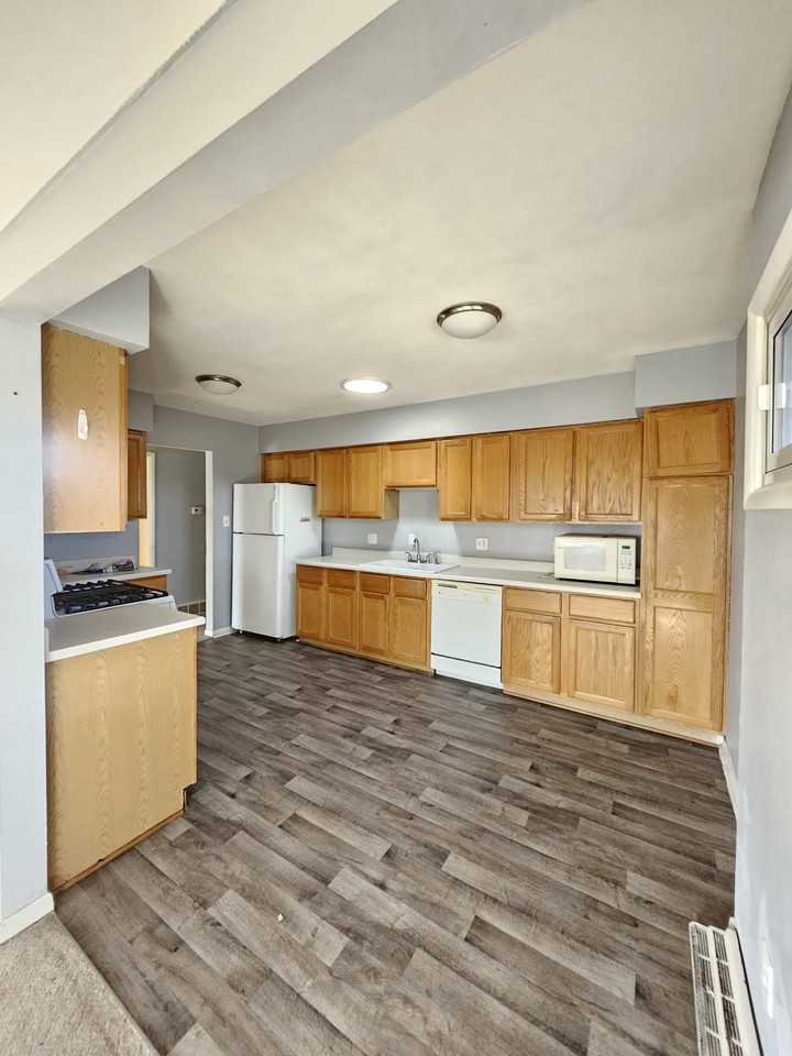 3903 Oakshire Rd #NA - Photo 2 of 8