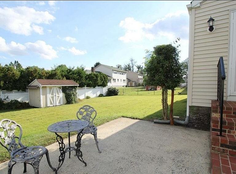 20 Elmont Rd #NA - Photo 6 of 18