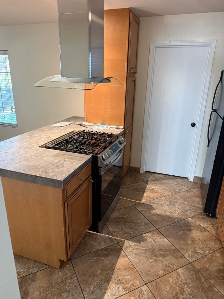 1574 Hilcorte Dr #1 - Photo 2 of 8