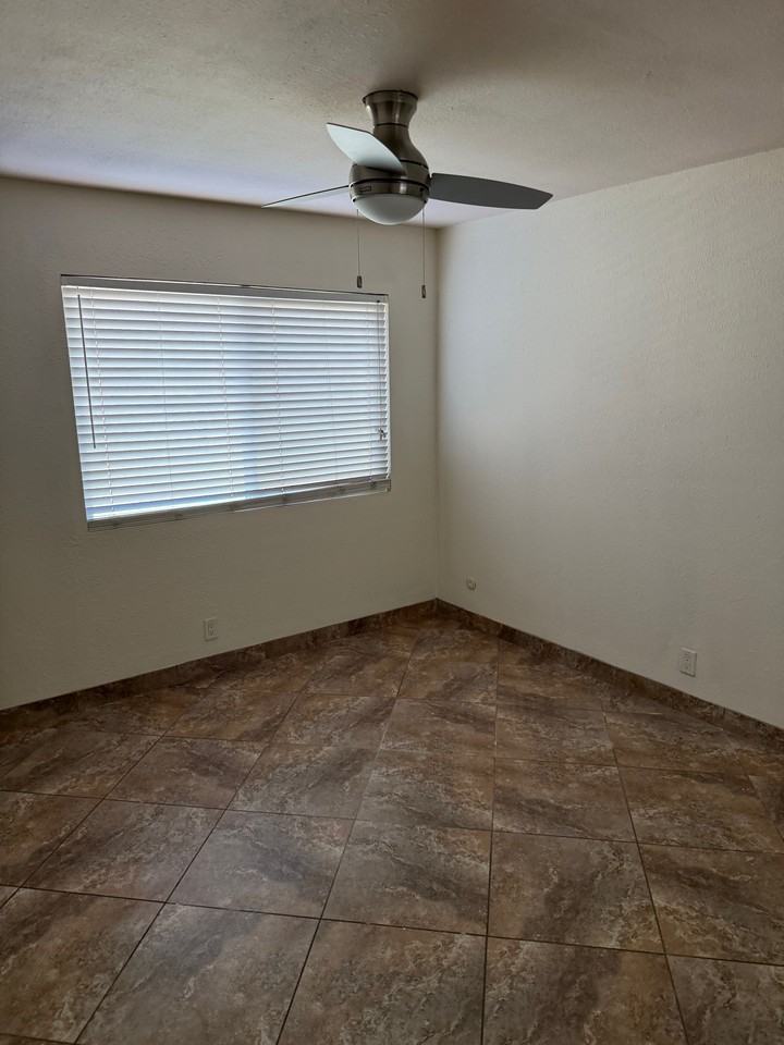 1574 Hilcorte Dr #1 - Photo 7 of 8