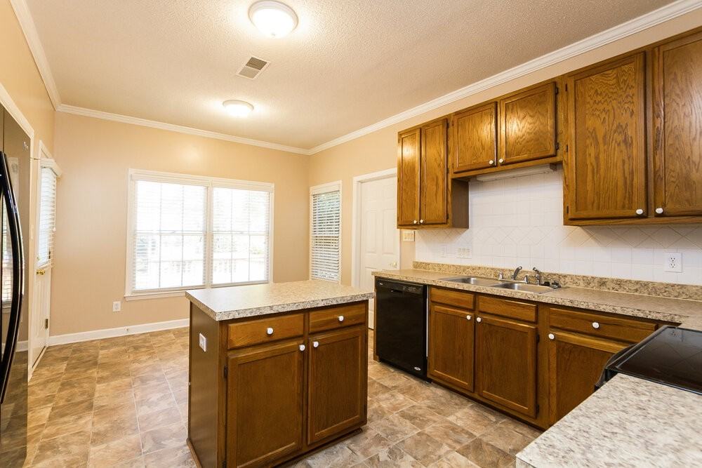 12400 Henderson Hill Rd - Photo 6 of 16