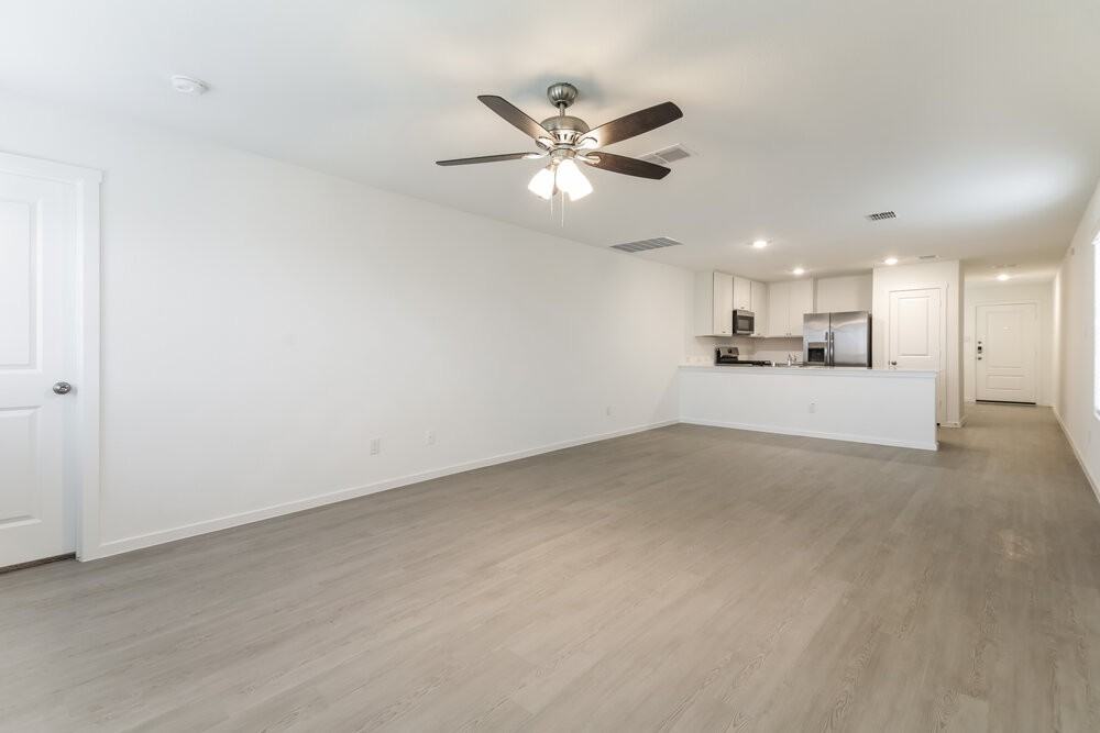 1717 Crossbill St - Photo 6 of 16