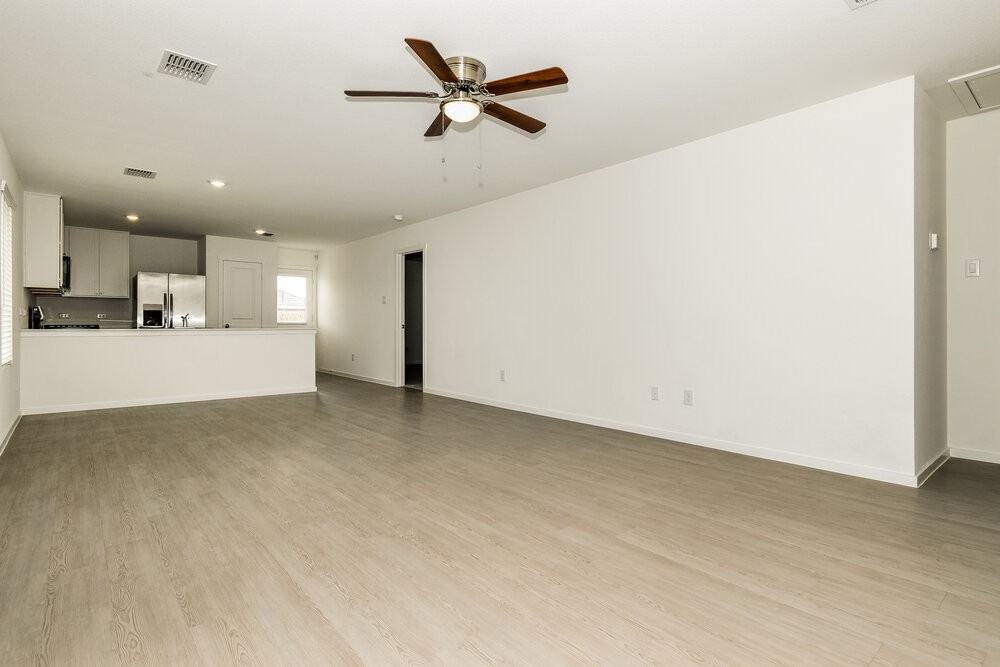 928 Calley Pear Trl - Photo 5 of 16