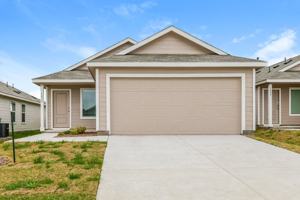 featured image of 1032 Calley Pear Trl