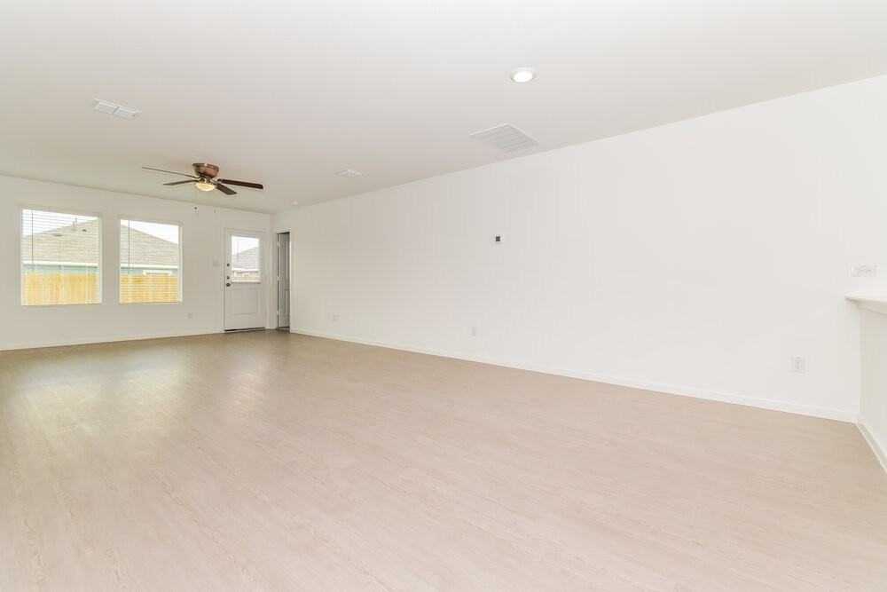 1032 Calley Pear Trl - Photo 4 of 16