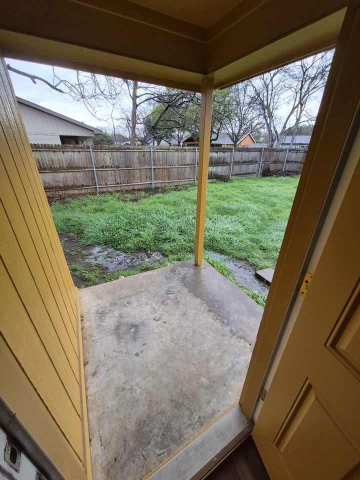 432 Sw Thomas St #432B - Photo 3 of 11