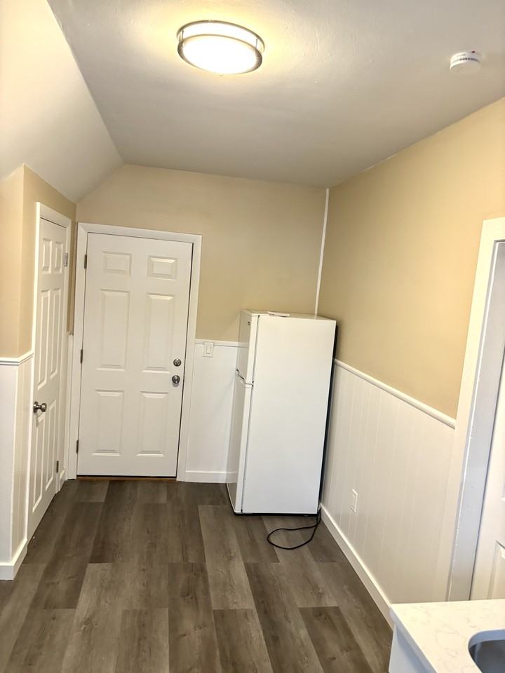 21 High St #2M - Photo 4 of 10