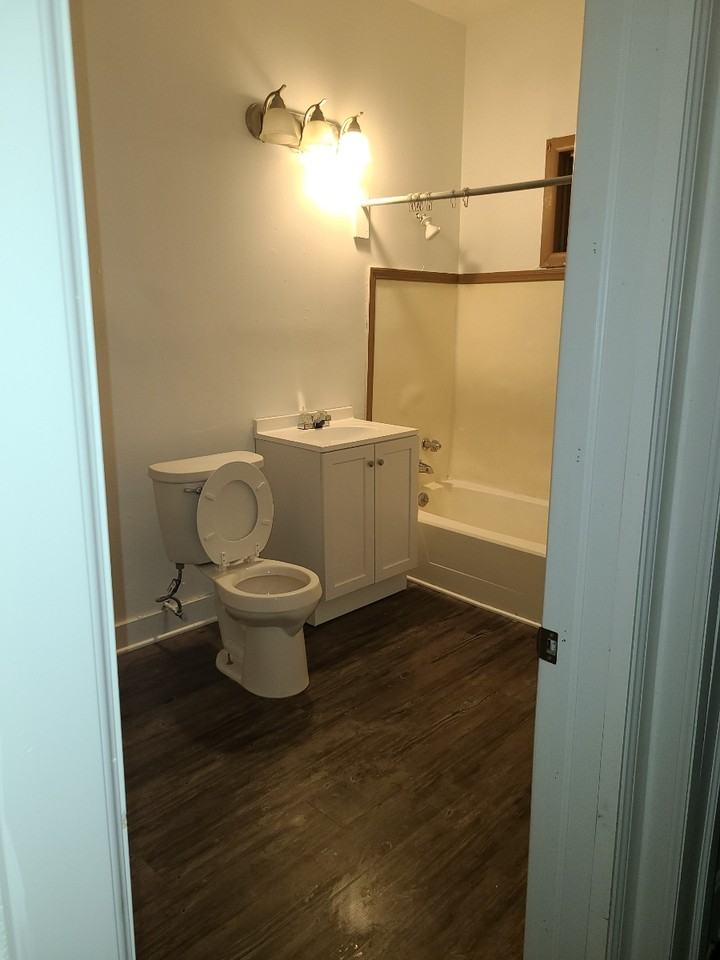 2526 W Center St #NA - Photo 7 of 14