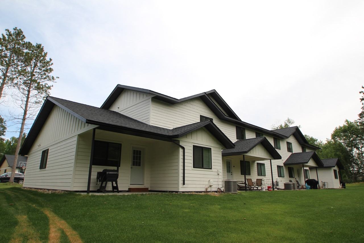 3849 Ballards Blvd #1 - Photo 2 of 3