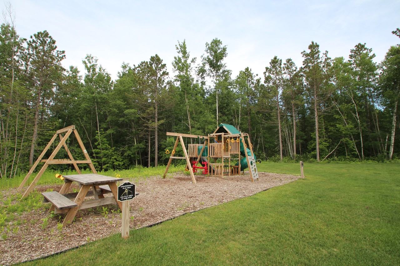 3849 Ballards Blvd #1 - Photo 3 of 3