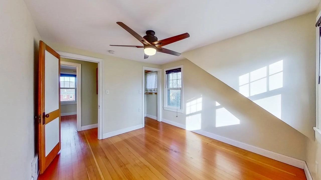 1429 Center St W #NA - Photo 7 of 22