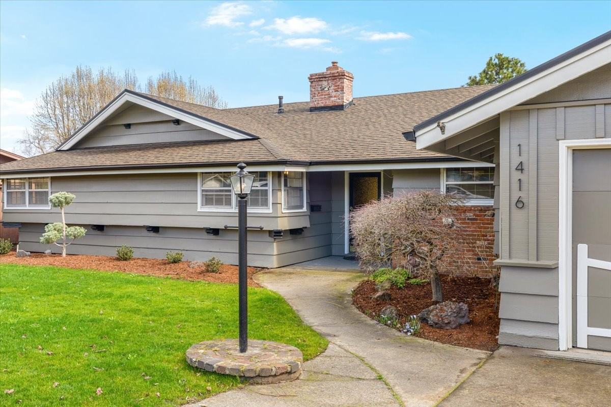 1416 Avocado Ln #1 - Photo 2 of 31