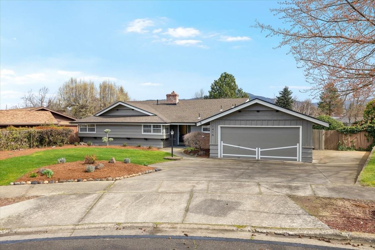 1416 Avocado Ln #1 - Photo 5 of 31