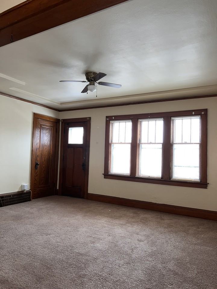 4355 N 28th St - Photo 3 of 11