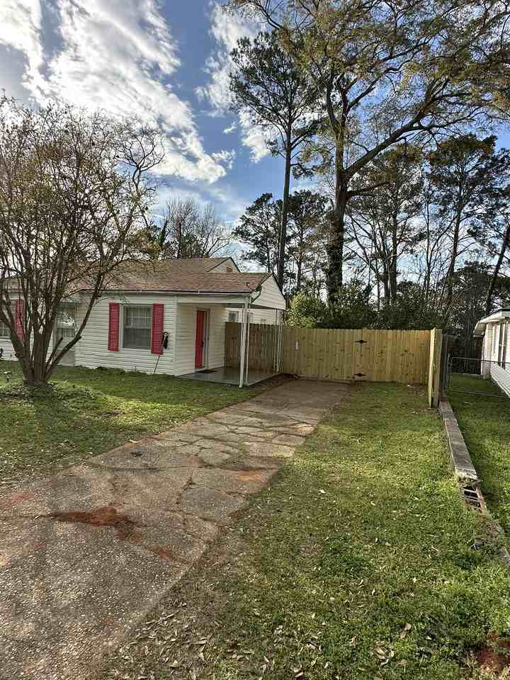 620 W Shawnee Dr - Photo 2 of 22