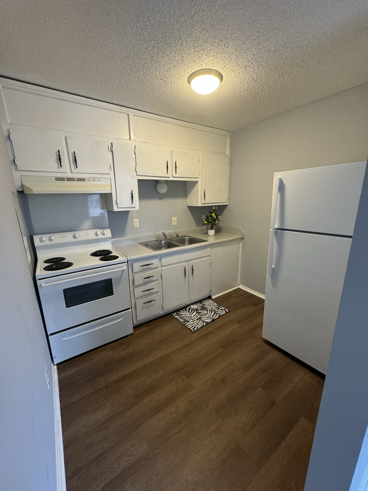 4121 Newson Rd Sw #B15 - Photo 3 of 7