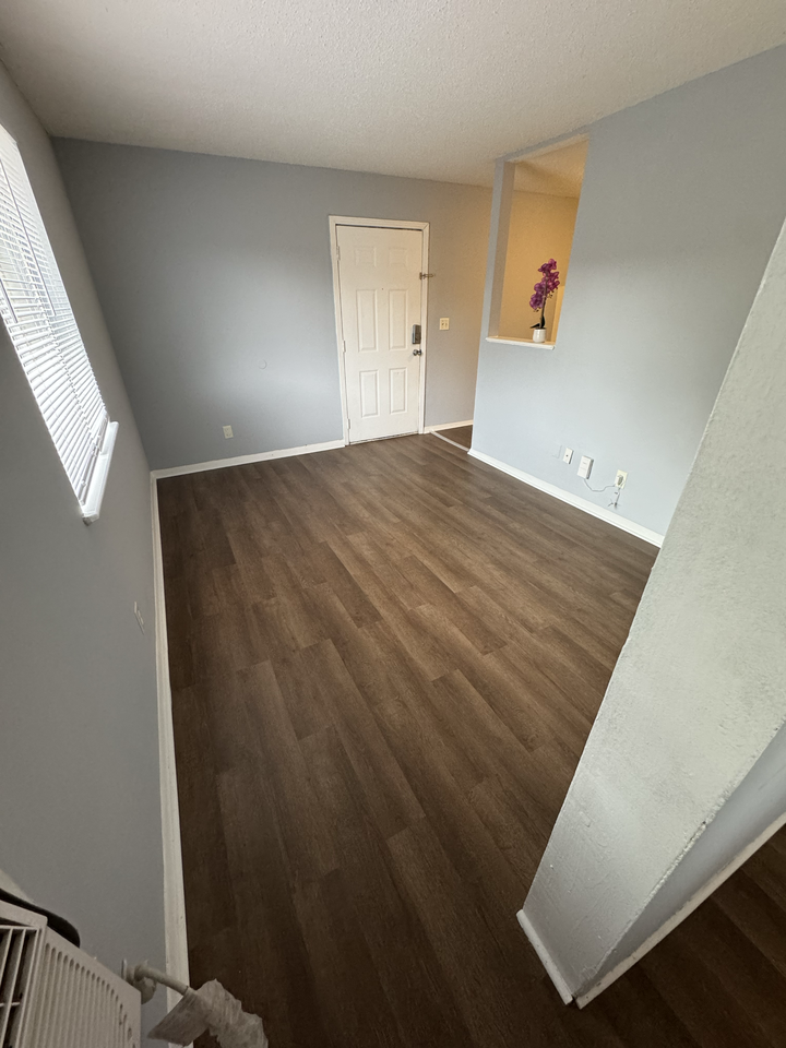 4121 Newson Rd Sw #B15 - Photo 4 of 7