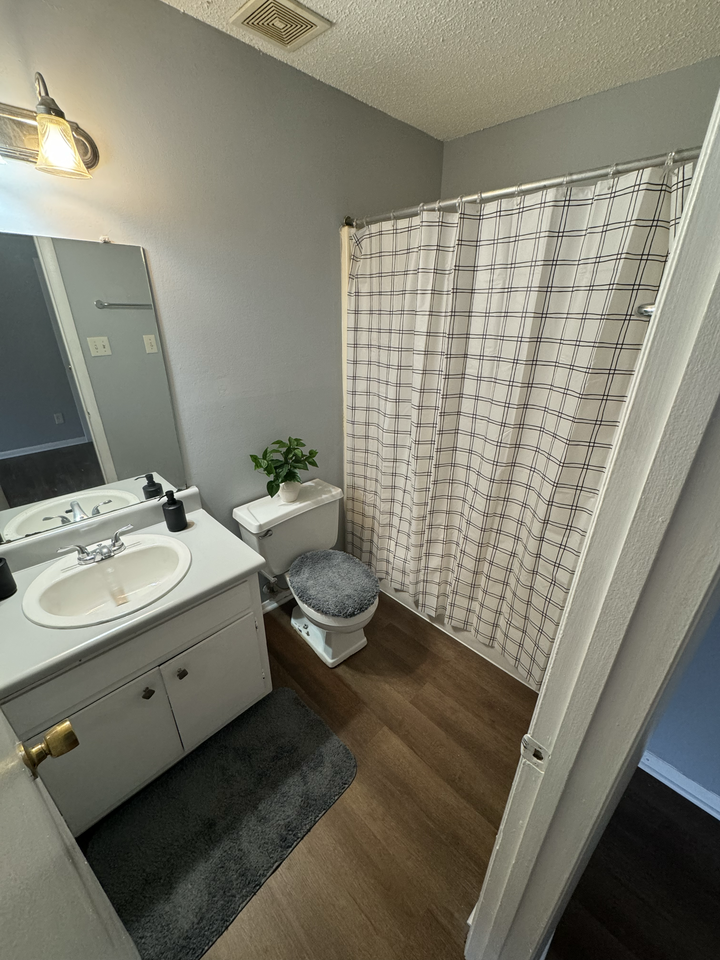 4121 Newson Rd Sw #B15 - Photo 6 of 7