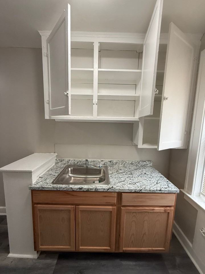 11255 Charlemagne St #1 - Photo 4 of 11