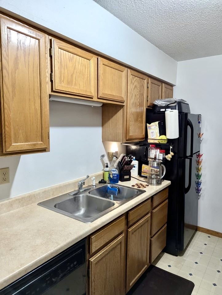 2050 Holiday Rd #C2 - Photo 7 of 23