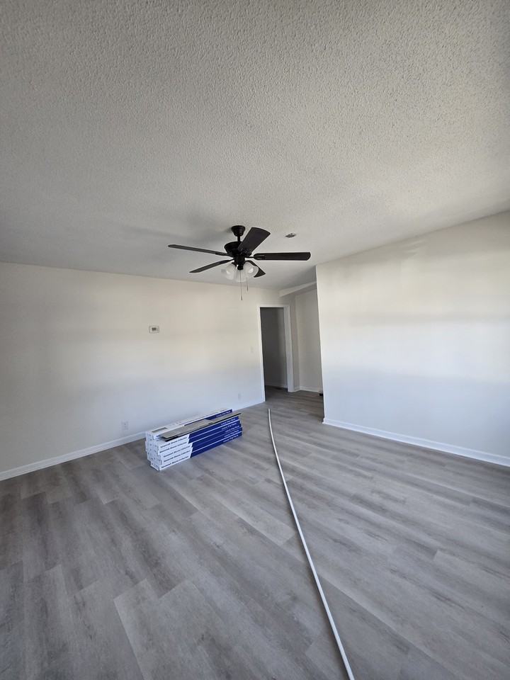 503 N Orange St #1 - Photo 7 of 17