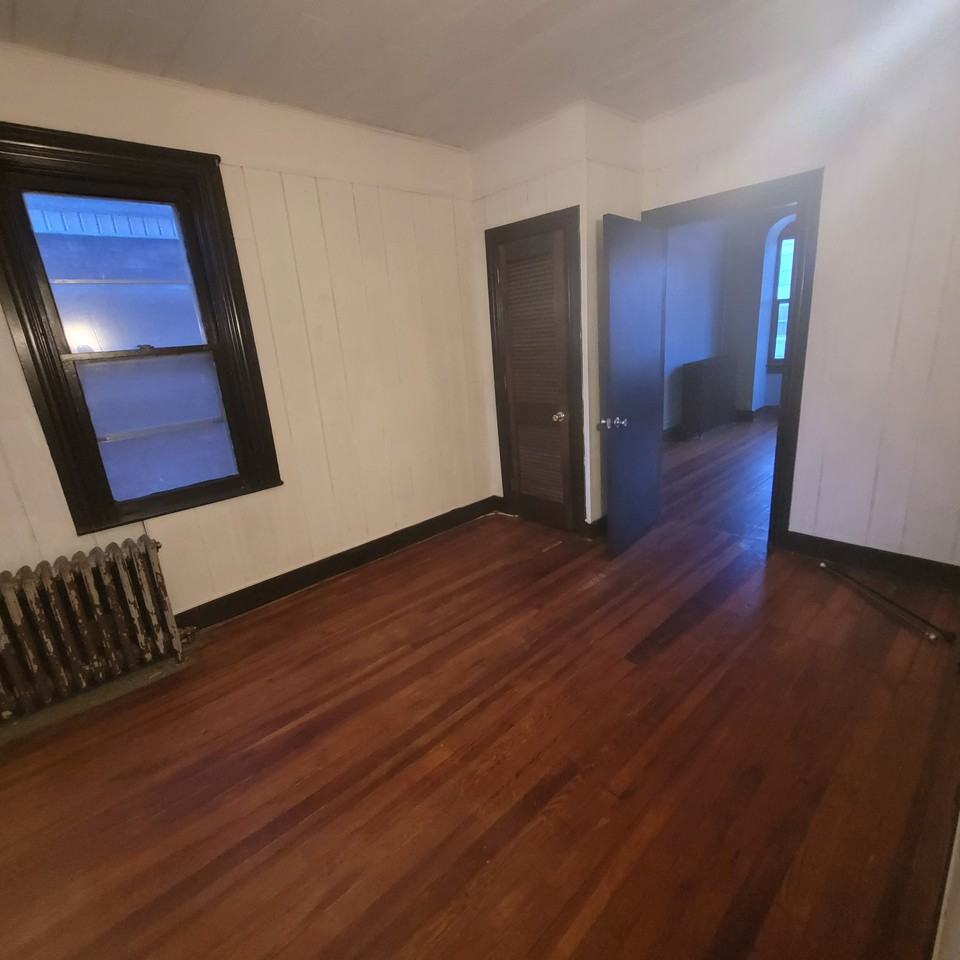 1436 Monroe St #2 - Photo 4 of 7