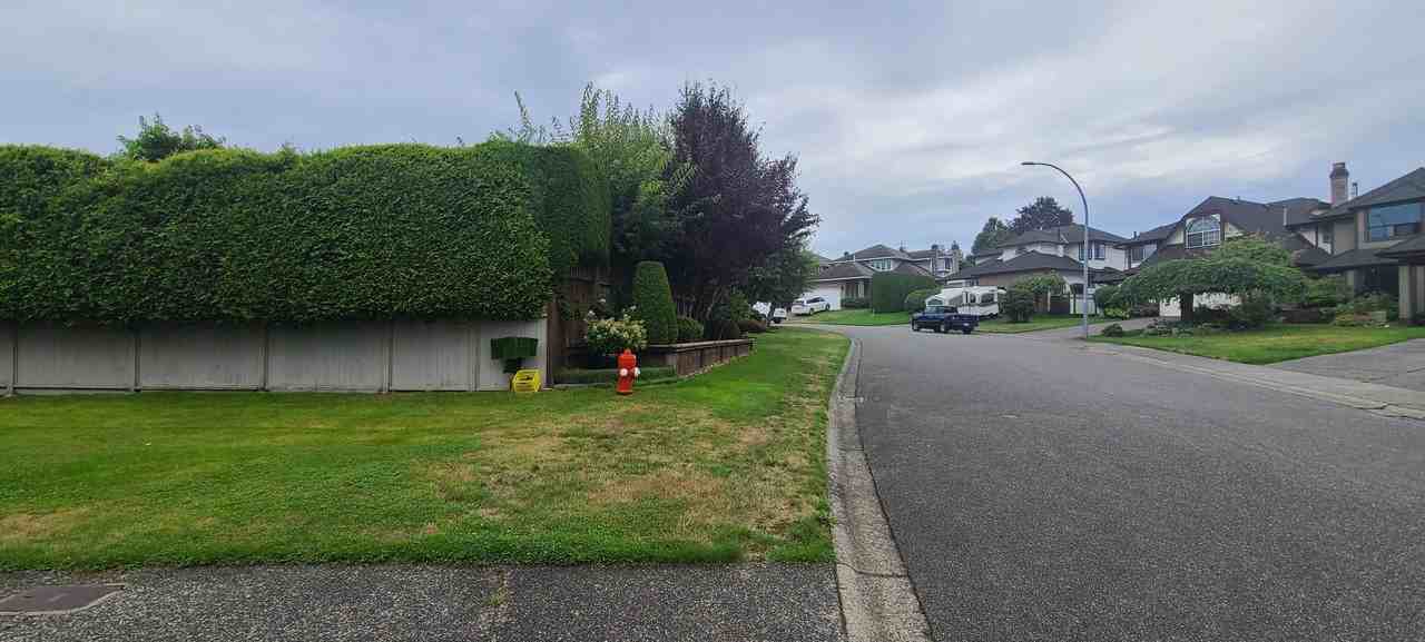 21541 87 Avenue - Photo 4 of 36