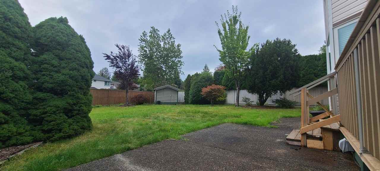 21541 87 Avenue - Photo 5 of 36