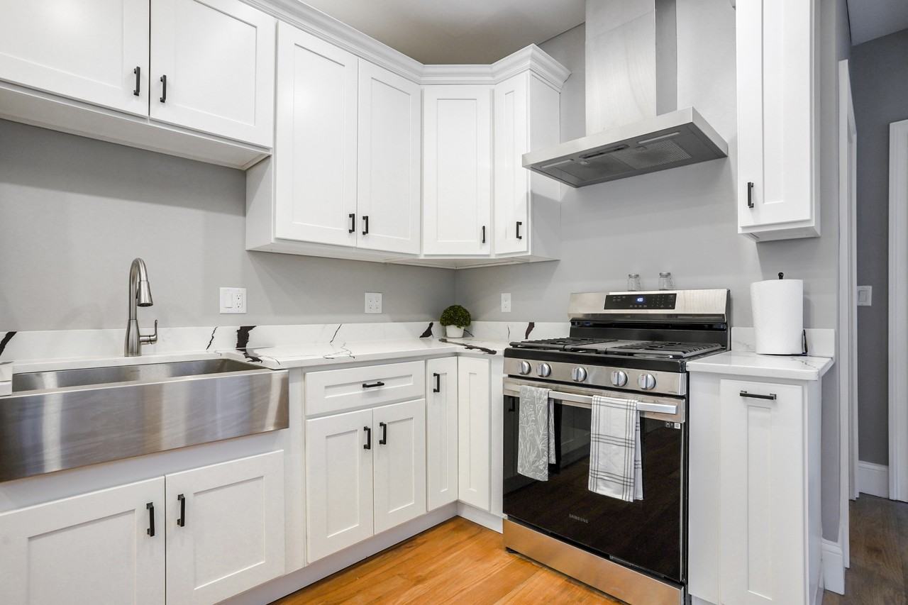 179 Babcock St #2 - Photo 4 of 11