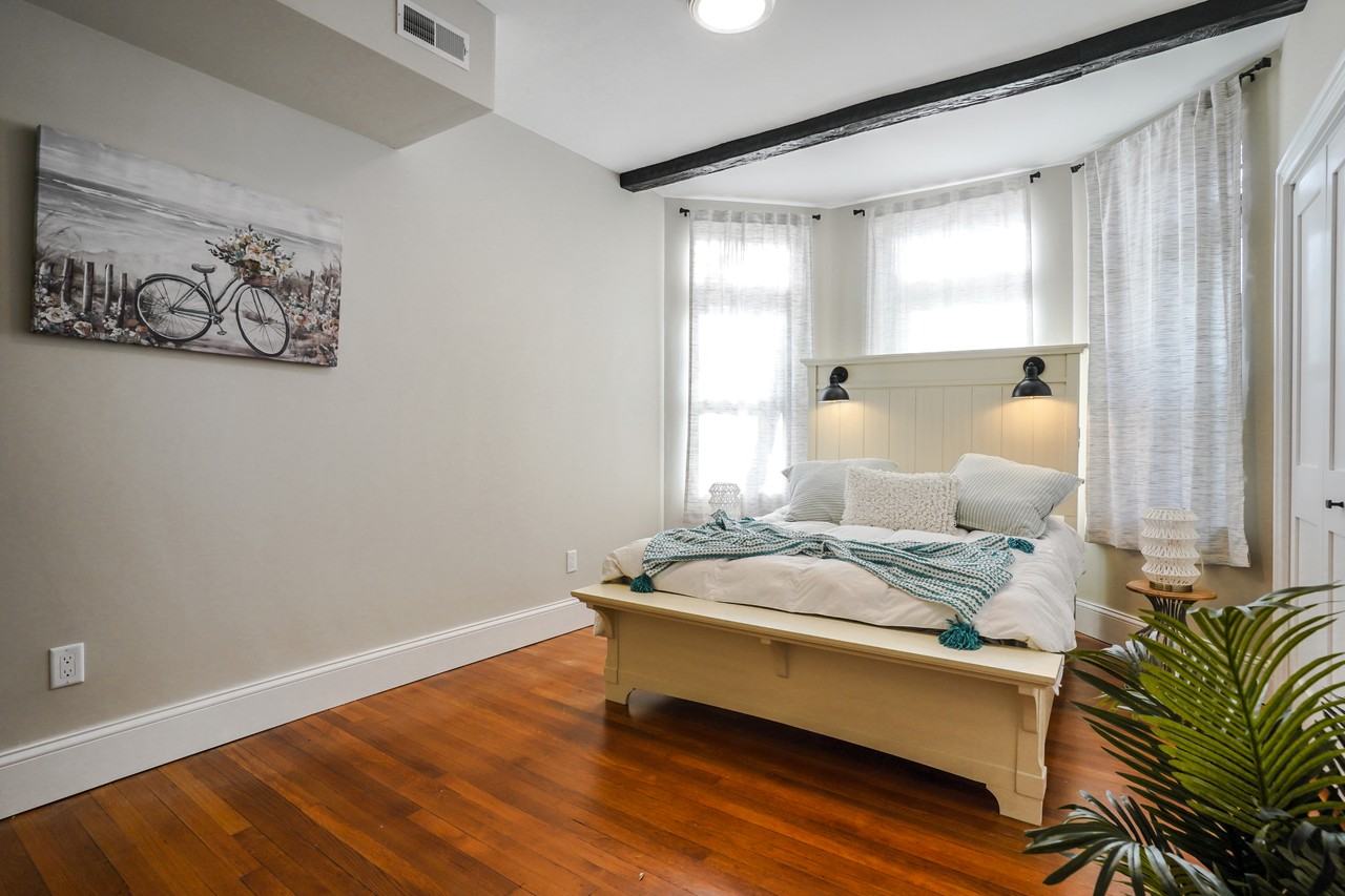 179 Babcock St #2 - Photo 5 of 11