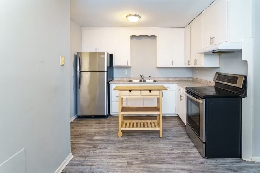 1709 26th Ave N #3 - Photo 2 of 9