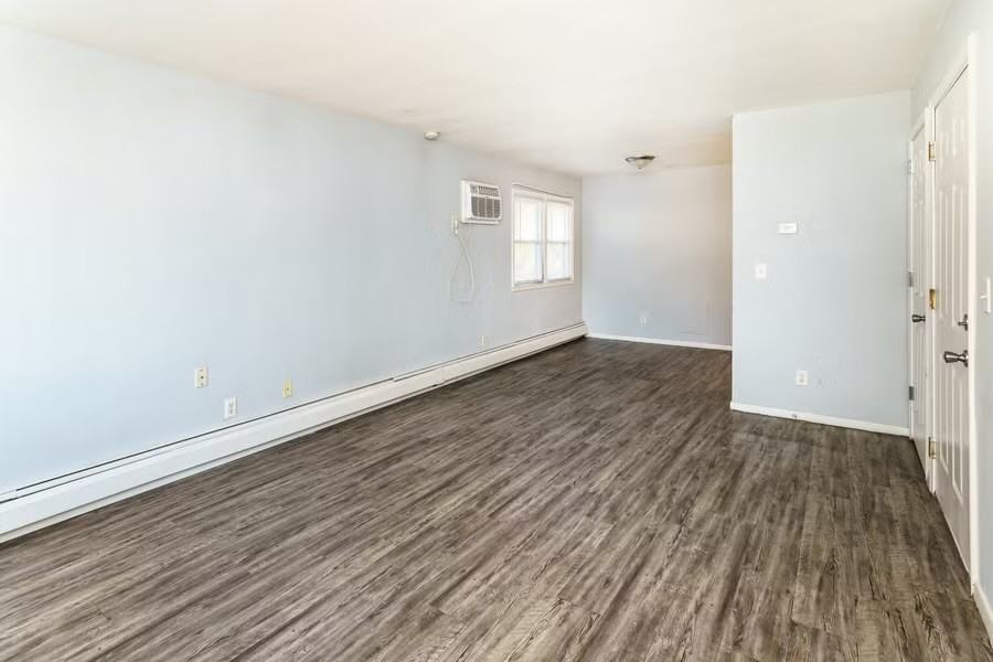 1709 26th Ave N #3 - Photo 7 of 9