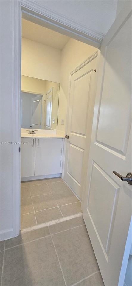 2729 Se 26th Rd #2729 - Photo 3 of 16