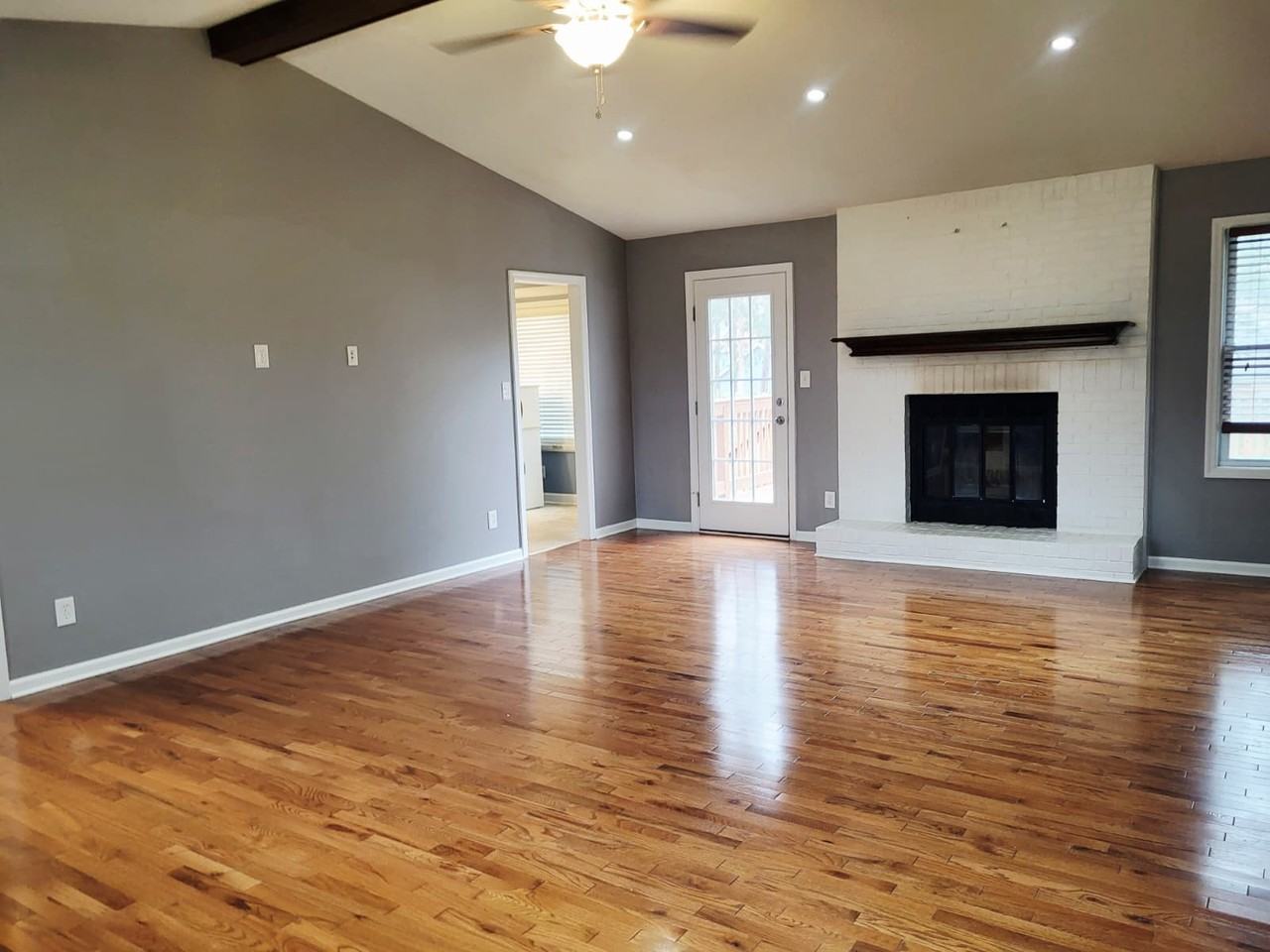 115 Sabel Cir #1 - Photo 5 of 48