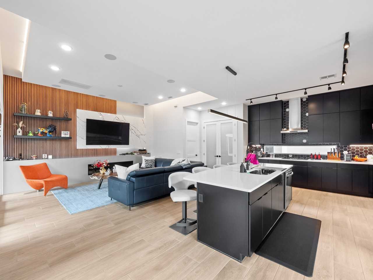 239 Hampton Loop #1 - Photo 7 of 50