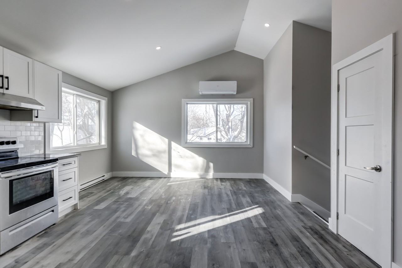 493 Gill St - Photo 6 of 17