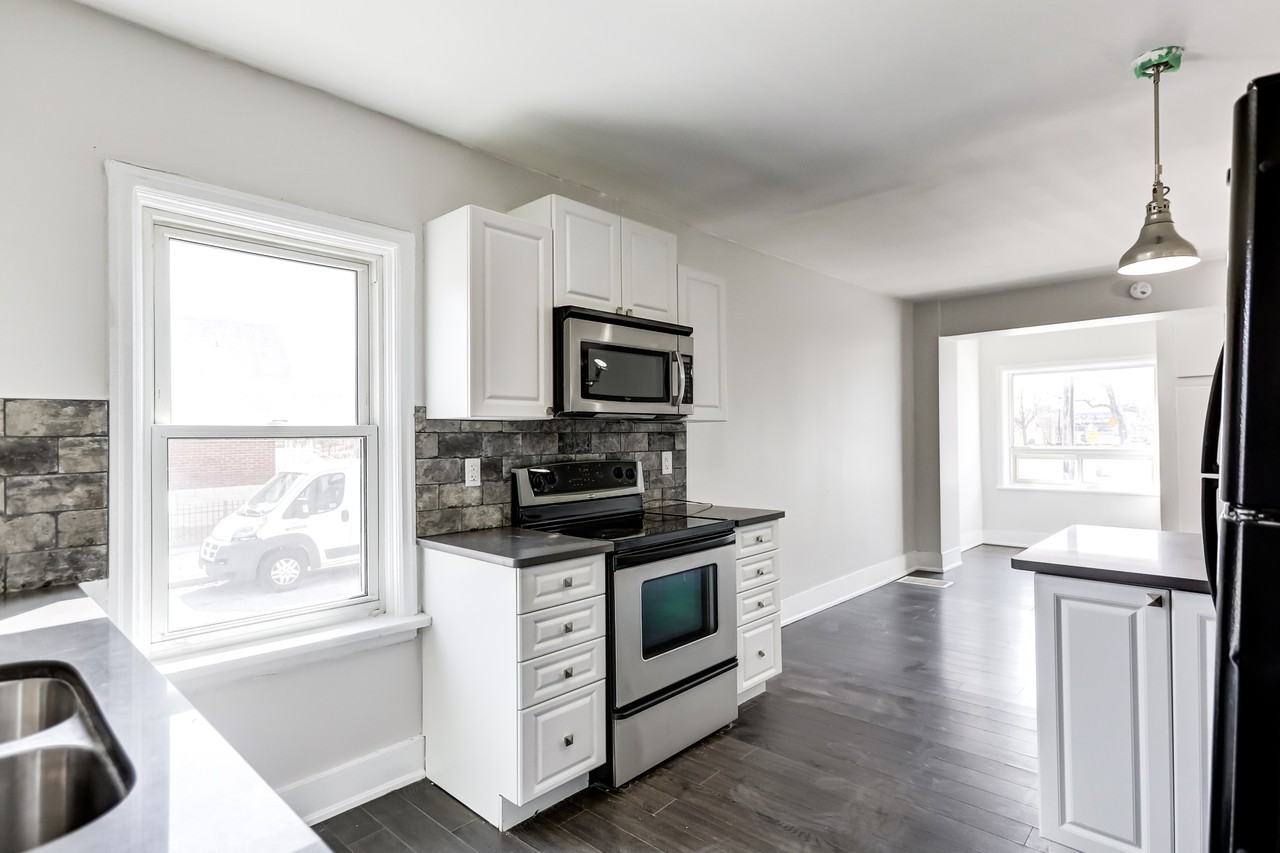 Oshawa Blvd N - Photo 2 of 13