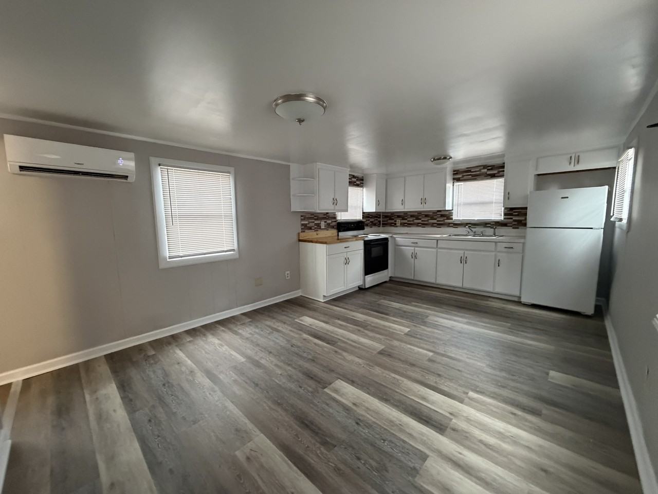 202 Hallelujah Ln #1 - Photo 3 of 7